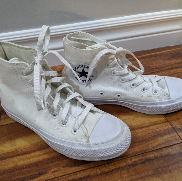 All white converse high tops - Picture 1 of 4
